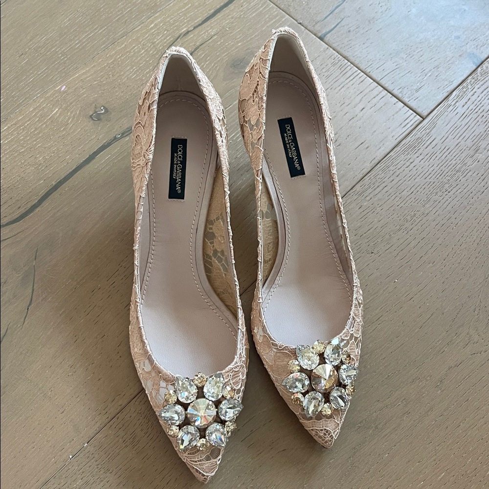 Dolce & Gabbana Bellucci  Beige Lace Heels with Crystal Embellishments - Picture 9 of 17